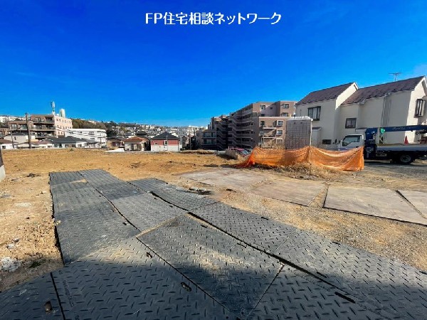 外観:多棟現場ですのでお子様の友達作りやご近所付き合いがしやすい環境です。