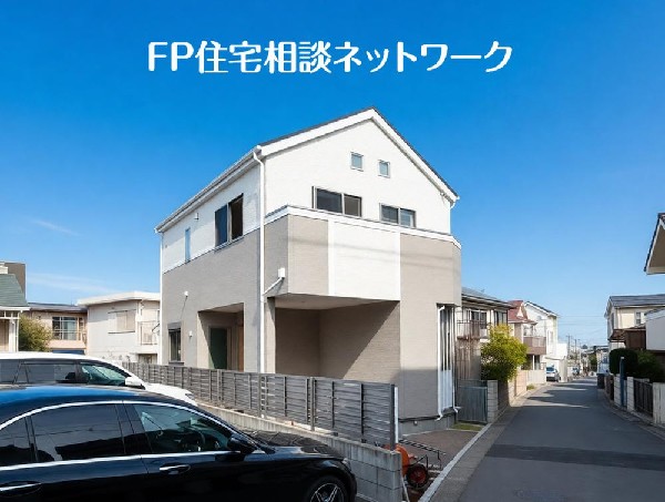 外観:四季を通じて自然と触れ合えるスポットが周辺には盛りだくさん！お散歩やジョギング、週末のご家族での遊びに最適です。目の前に広がる開放感とゆとり、暮らしの夢を育む理想の住まいがここにはあります。