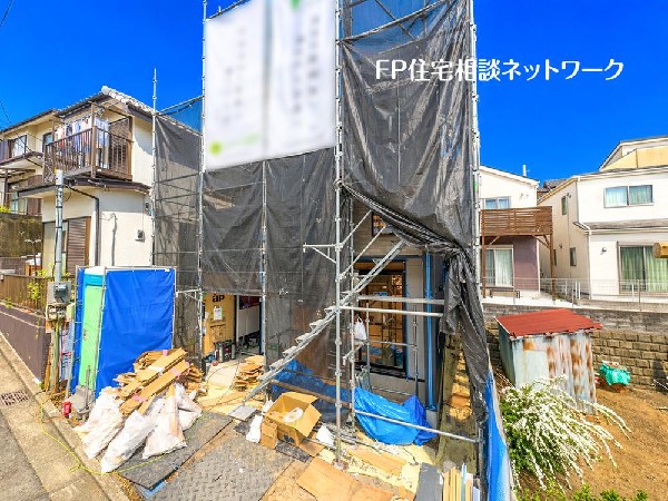 外観:駅近でありながら周辺は住宅地となっており子育て家族にもピッタリ。毎日のお買い物も便利なエリアで暮らしやすさを実現するための住環境が整っています。