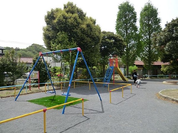 周辺環境:寺尾公園(寺尾公園まで450m)