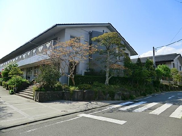 周辺環境:平戸幼稚園(平戸幼稚園まで1000m 幼稚園近くで通園安心です♪)
