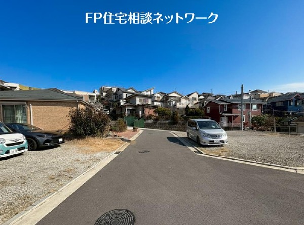 外観:周囲には高い建物がなく、空が広く開放感があり、陽当りを大きく遮られることもありません。