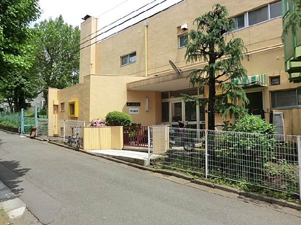 周辺環境:笹山保育園(笹山保育園まで950ｍ)