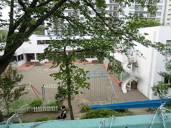 周辺環境:野庭幼稚園(野庭幼稚園まで1100m)