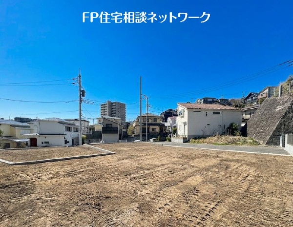 外観:駅までも平坦なルートですので、自転車もラクラクご利用いただけます♪