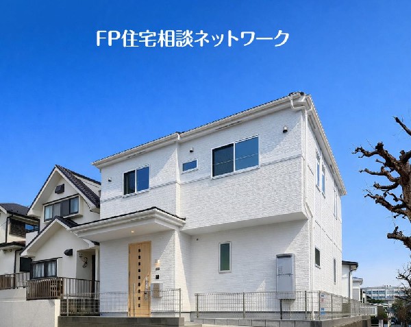 外観:光と風が行わたる開放感あふれる邸宅