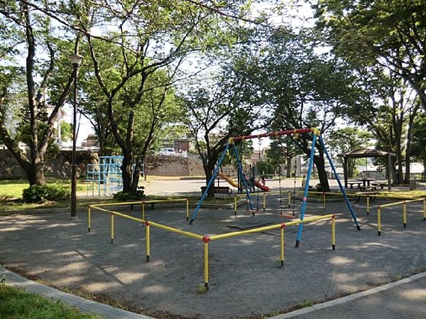 周辺環境:金が谷公園(金が谷公園まで120m)