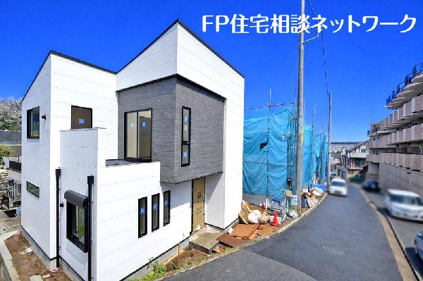 外観:☆☆風通しの良い住宅地☆☆  ゆとりのある住宅地　部屋の窓を開けるとそこには心地よい風が通りぬけます♪