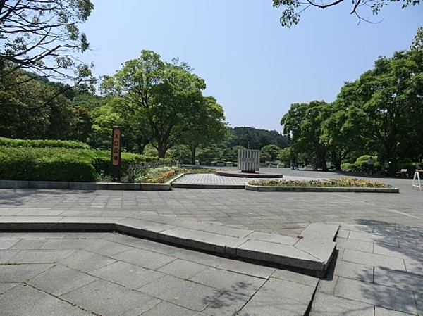 周辺環境:こども自然公園(こども自然公園まで400m)