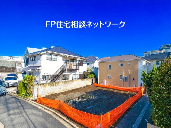 外観:駅近でありながら周辺は住宅地となっており子育て家族にもピッタリ。毎日のお買い物も便利なエリアで暮らしやすさを実現するための住環境が整っています。