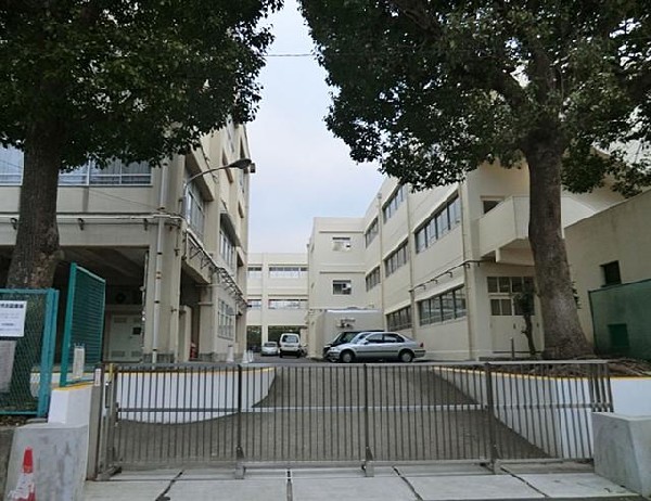 周辺環境:横浜市立永谷小学校(横浜市立永谷小学校まで450m)