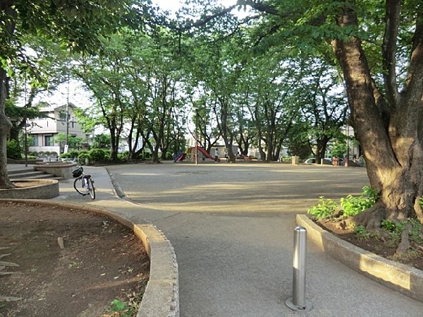 周辺環境:中沢町公園