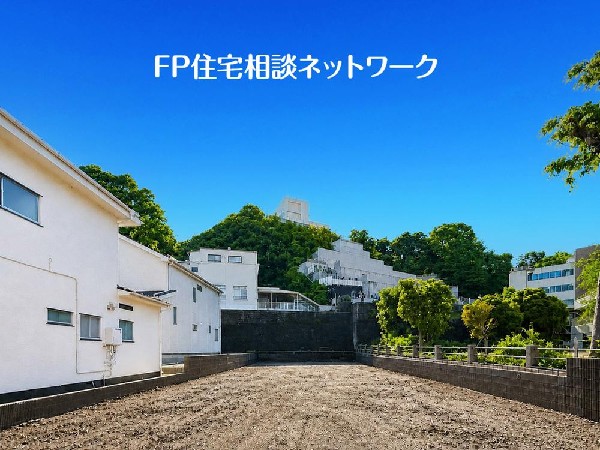 外観:便利な立地にありながら、静けさに包まれた住環境。ゆるやかに流れる時間とともに、心満たされる暮らしを叶える土地です。