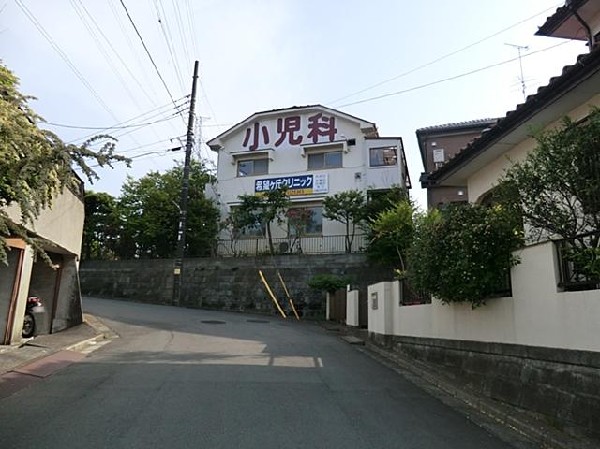 周辺環境:希望ヶ丘クリニック(希望ヶ丘クリニックまで1100m)