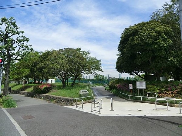 周辺環境:洋光台南公園(洋光台南公園まで150m)