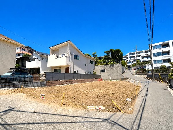 外観:☆☆風通しの良い住宅地☆☆  ゆとりのある住宅地　部屋の窓を開けるとそこには心地よい風が通りぬけます♪