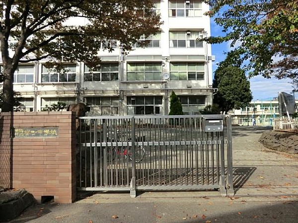 周辺環境:横浜市立樽町中学校(横浜市立樽町中学校まで1500m 中学校近くで通学安心です♪)