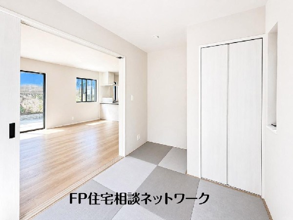 タタミコーナーはＬＤＫと一体になっており開放感抜群◎空間にメリハリが生まれます。