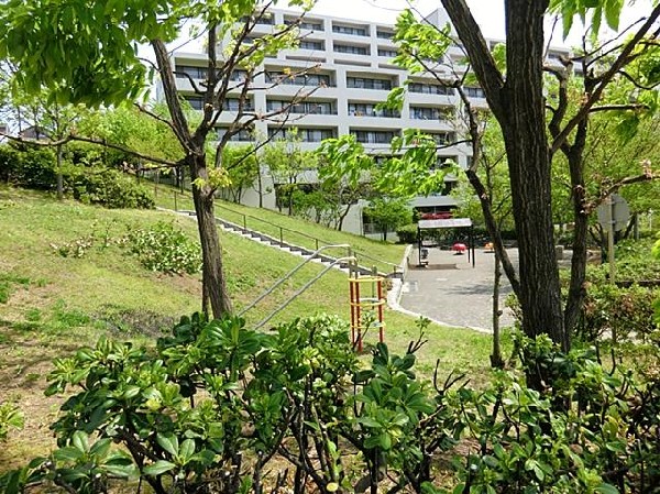 周辺環境:吉田町第三公園(吉田町第三公園まで400m)