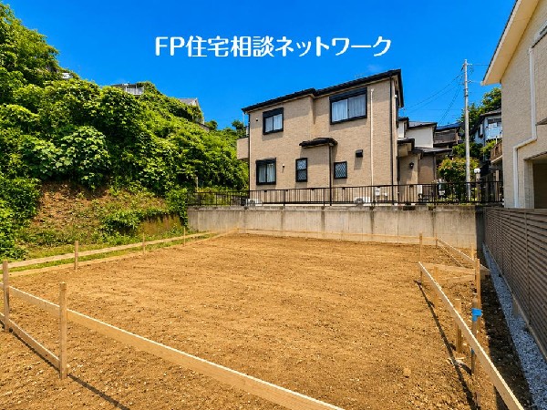 外観:駅近でありながら周辺は住宅地となっており子育て家族にもピッタリ。毎日のお買い物も便利なエリアで暮らしやすさを実現するための住環境が整っています。