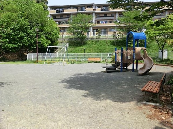 周辺環境:谷津坂南公園(谷津坂南公園まで500m)