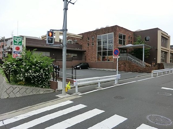 周辺環境:あかいとり保育園(あかいとり保育園まで1300m 保育園近くで通園安心です♪)