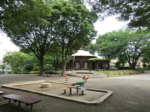 周辺環境:境之谷公園(境之谷公園まで85m)