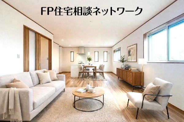 愛犬と寛ぐのんびりした時間　そよぐ風、緑の香り　まるで写真のような澄み切った光景。少しずつ育む家族との時間やありがたみ。幸せを噛みしめる穏やかな生活。