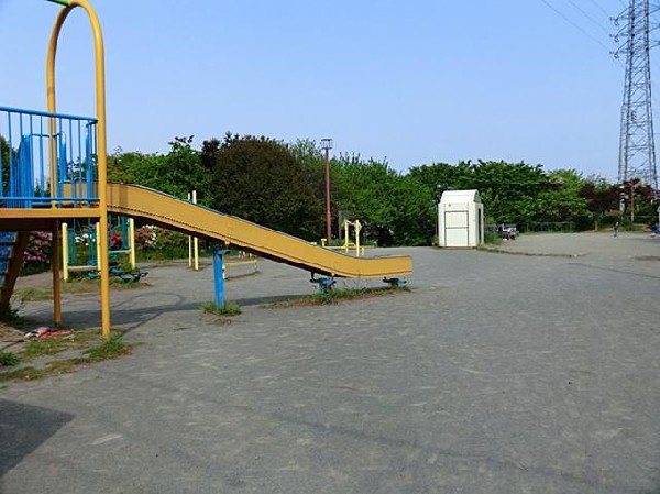 周辺環境:日吉公園(日吉公園まで300m)