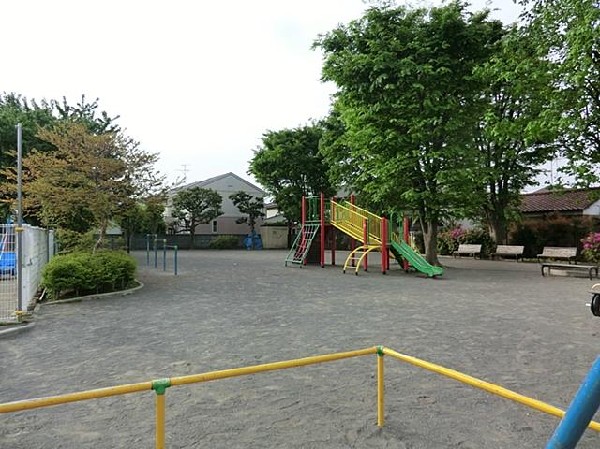 周辺環境:宮沢町公園(宮沢町公園まで500m)