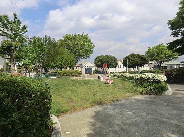 周辺環境:港南台原公園(港南台原公園まで180ｍ)