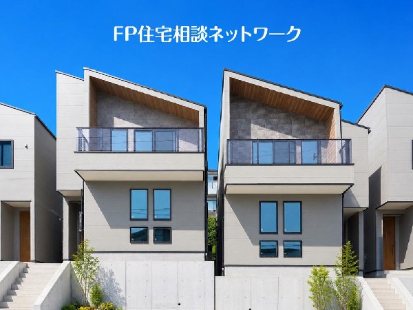 外観:深く豊かな緑と爽快な青い空を感じるまさに横浜に暮らす心地よさを存分に堪能いただける邸宅です。グレードの高い設備仕様が標準装備のデザイン住宅で快適で便利な生活をお送り頂けます。
