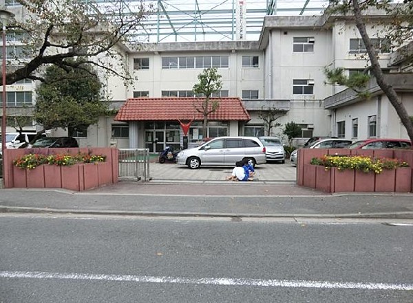 周辺環境:横浜市立万騎が原中学校(横浜市立万騎が原中学校まで500m)