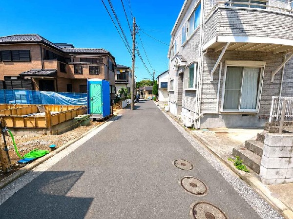 外観:☆☆風通しの良い住宅地☆☆  ゆとりのある住宅地　部屋の窓を開けるとそこには心地よい風が通りぬけます♪