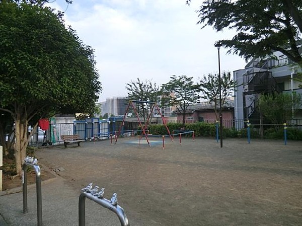 周辺環境:永作公園(永作公園まで550m)