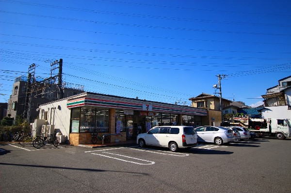 周辺環境:セブンイレブン川崎津田山店(特にお弁当等の惣菜で一歩先を行くセブンイレブン。一昔前と比べると格段に美味しい！会社帰りに立ち寄れる立地は嬉しい限り！)