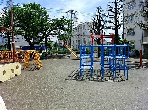 周辺環境:宮内公園(住宅街らしく近隣には公園たくさんあります。きっと、お気に入りの公園がみつかるはずです。)