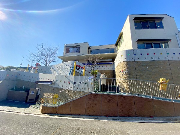 周辺環境:黒須田小学校(学校教育目標は、「えがおいっぱい　げんきいっぱい　ひらめきいっぱい　かがやく子ども」)