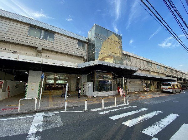 周辺環境:綱島駅(再開発で注目の街「綱島」。東横線の通勤特急・急行停車駅で、横浜へ9分、渋谷へ22分、通勤通学にアクセス便利です。)