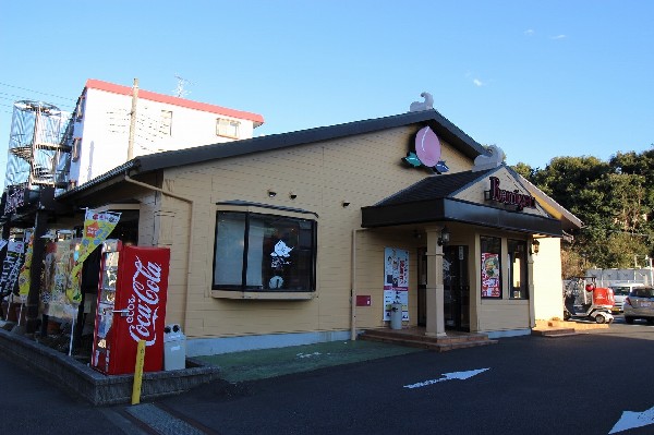 周辺環境:バーミヤン 南生田店(中華専門のファミレスで本格的な中華料理を味わえると、あらためて評価が高まりつつあります。さらにお酒もお安く飲めます。)