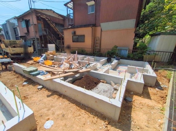 外観:現地写真（建築中）