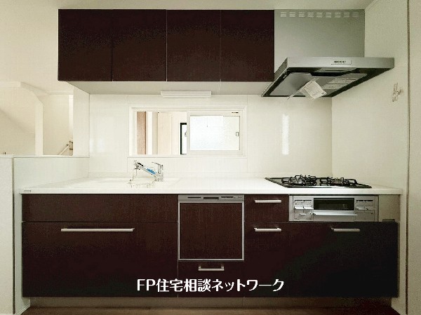 毎日使うキッチンが綺麗で清潔ならお料理を作るのも楽しくなりますよね。機能性とデザイン性を兼ね備えた嬉しいキッチン。