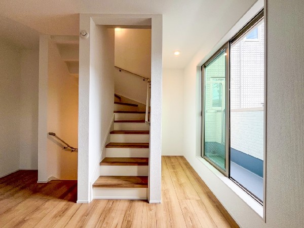 リビングイン階段は、お子様とのコミュニケーションを自然と育み、毎日「いってらっしゃい」「おかえり」が弾む空間に。