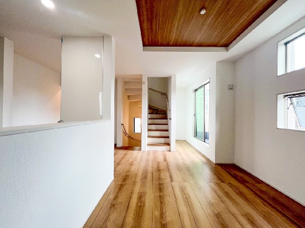 家族の一体感を感じられる広々スペース。家族と過ごす時間を大切にする方にぴったりのゆとりの住空間。