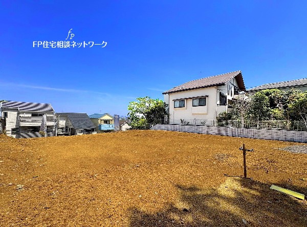 外観:4部屋完備の大型間取り！収納豊富で広々したLDKは勾配天井で実際の広さよりも広く感じる事が出来ます。