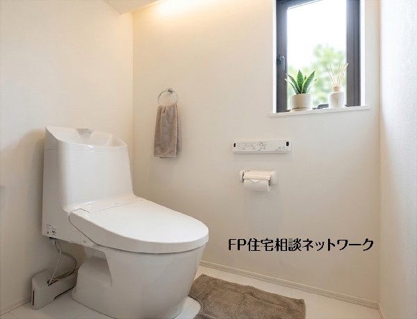 【トイレ】  本画像はAIがCGで小物を作成しており、実際の現地に小物は設置されておりません。また、販売価格に小物等は含まれておりません。 