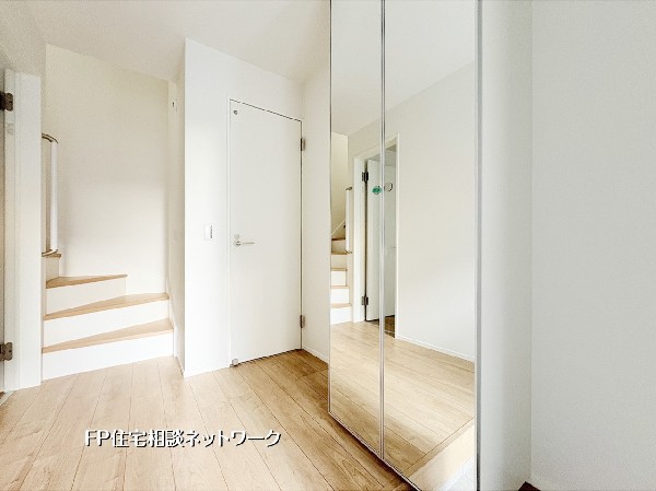 パントリー　常温でストックできる食材などを整理整頓できる。使いたいものをすぐ見つけることができて、逆に足りないものも一目瞭然。重複なく補充も容易。