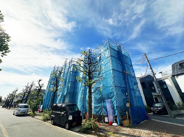 外観:現地写真（2025年10月撮影建築中）