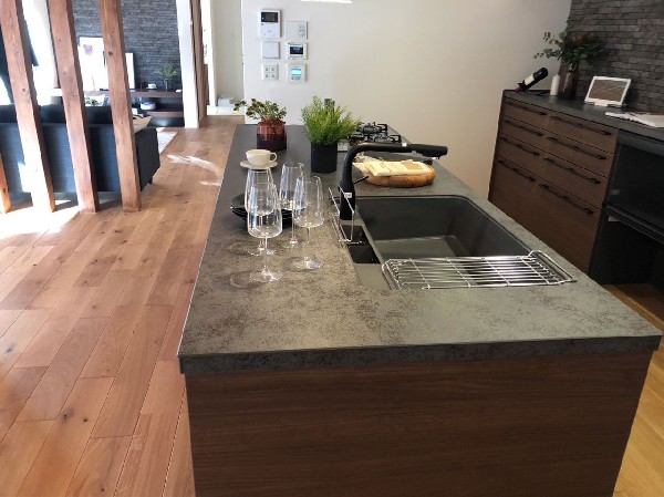 アイランドキッチン