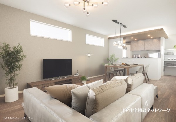 類似内観同仕様：家族だんらんのスペースとなるリビング。家具の配置がしやすい広さを確保しつつ、窓が多い設計は色々な角度から光が取り込めるこだわりの間取りです。